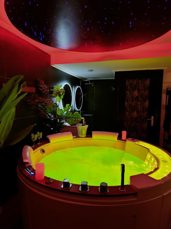 La Loveroom Bdsm De Nice " La Chambre Luxe Des Desirs " Exterior foto